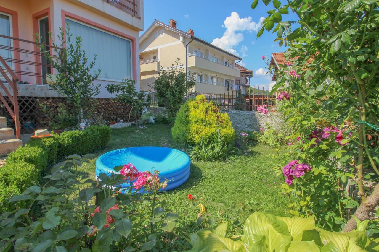 Apartmani Mishe Vevcani Exterior photo